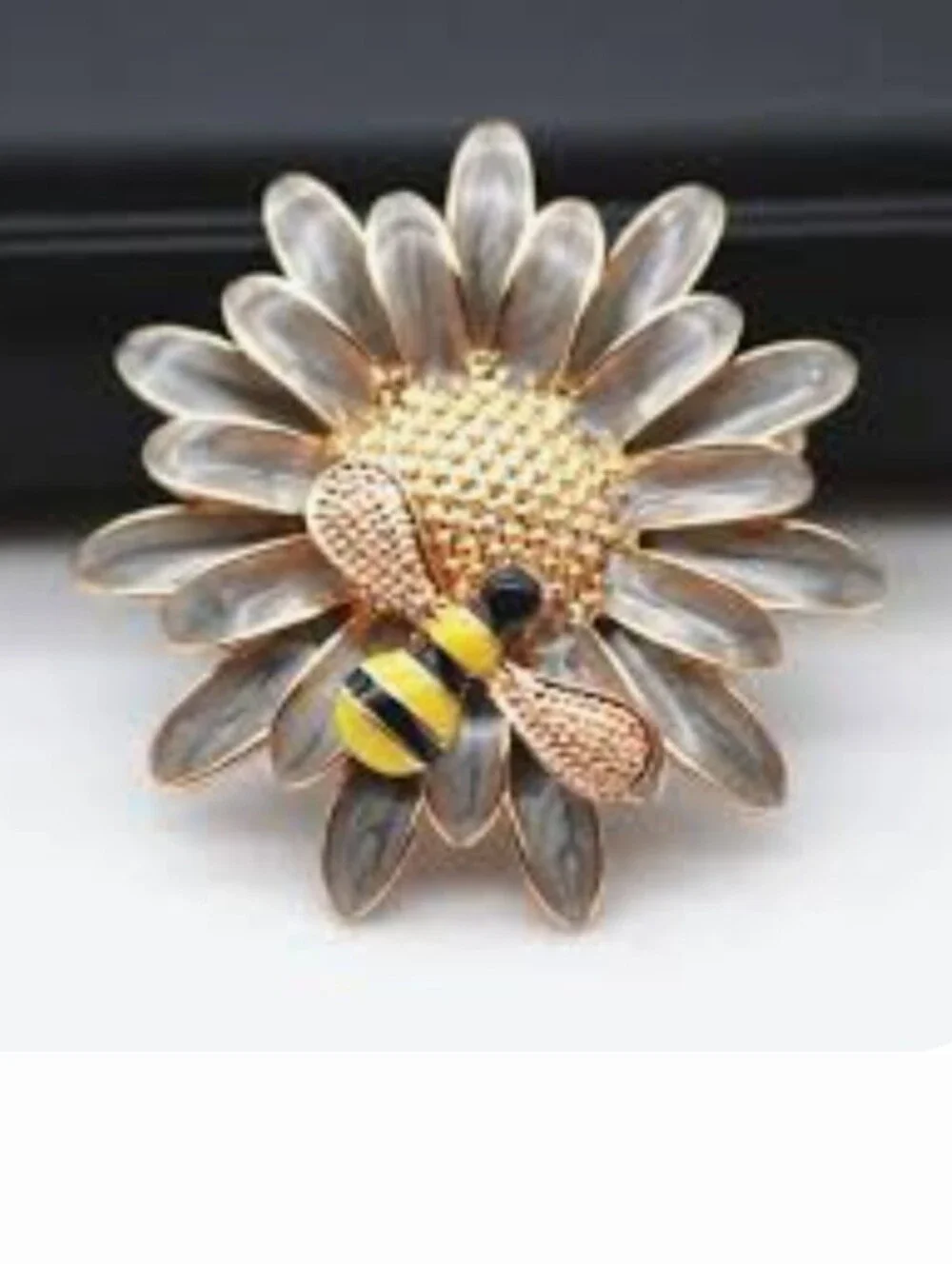 🌺Bee Daisy Flower Brooch Bee Accessories Bee Jewelry Gifts For Her